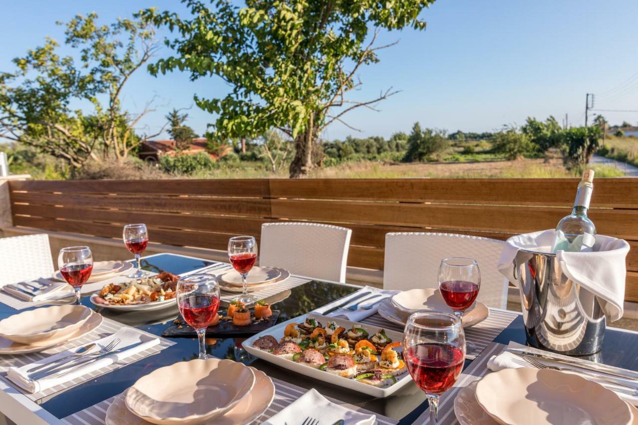 Línia Villa Nissos מראה חיצוני תמונה