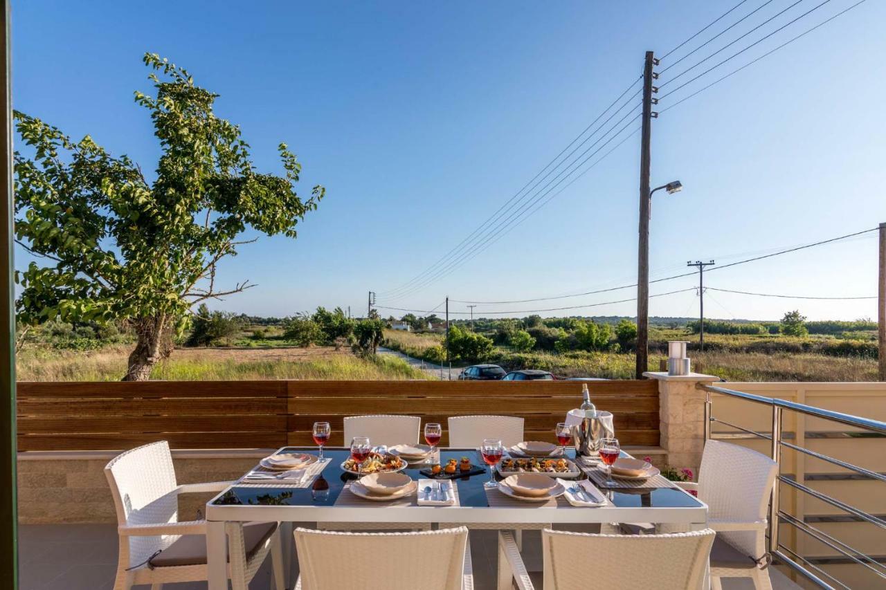 Línia Villa Nissos מראה חיצוני תמונה
